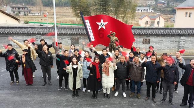 这是什么东西，麻烦各位大神帮我看看？游戏画面